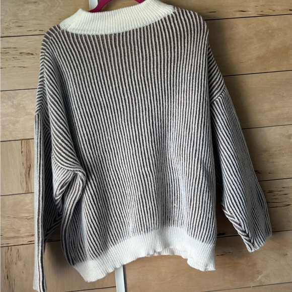 Striped Pattern Drop Shoulder Sweater - Picture 4 of 5
